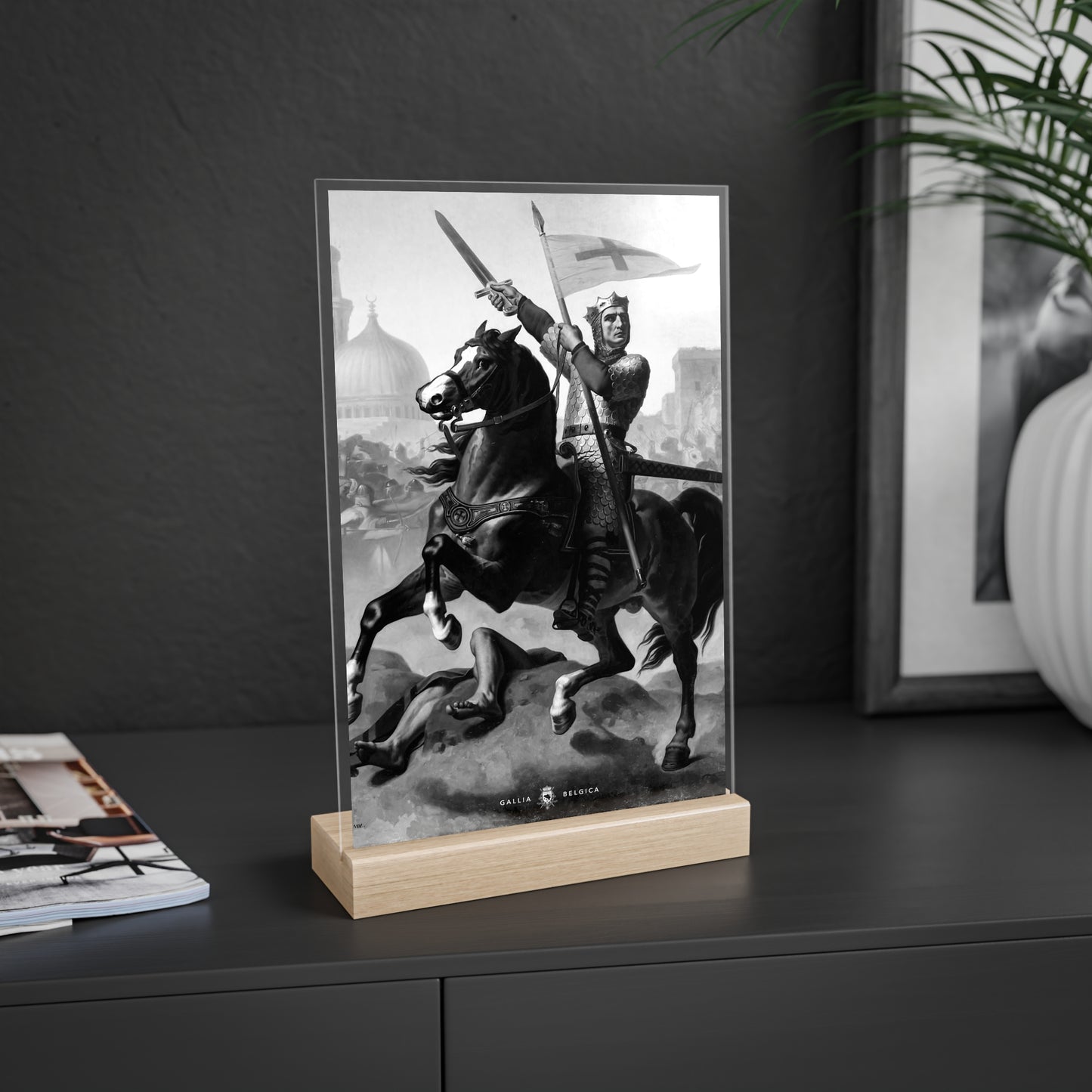 Acrylic Plate "Godefroy de Bouillon" with Wooden Stand