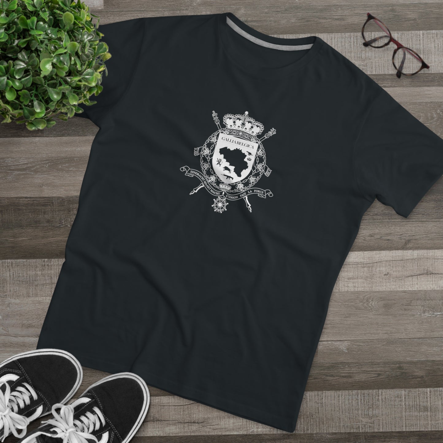 Brand t-shirt Logo
